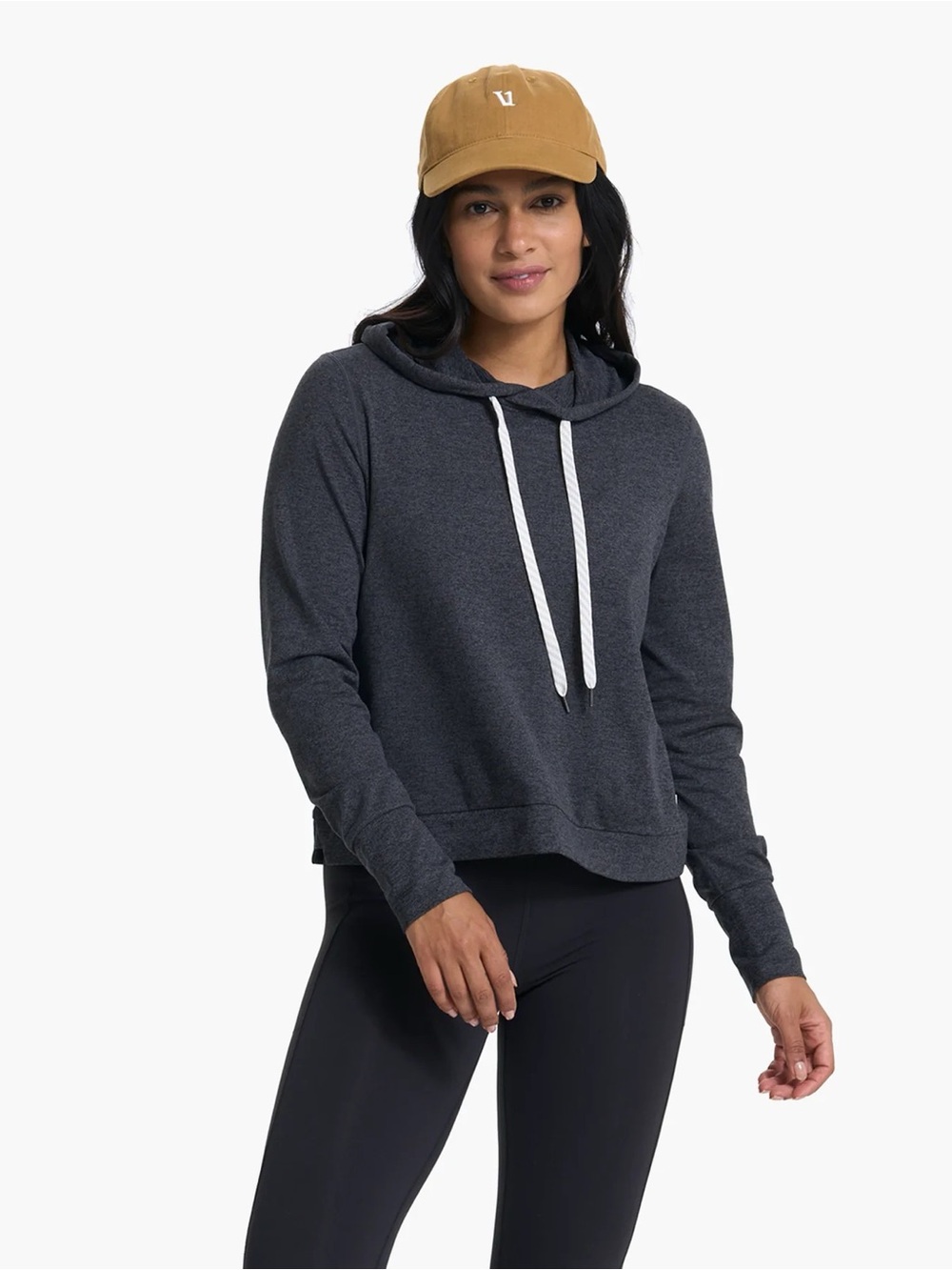 Vuori - Halo Essential Hoodie (charcoal heather)